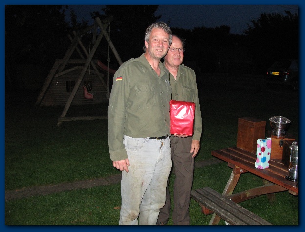 600x449 pixels (109K)